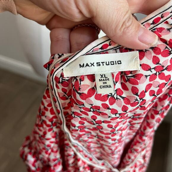 Max Studio Red and Black Floral 3/4 Ruched Sleeve Blouse Size XL - Picture 4 of 9